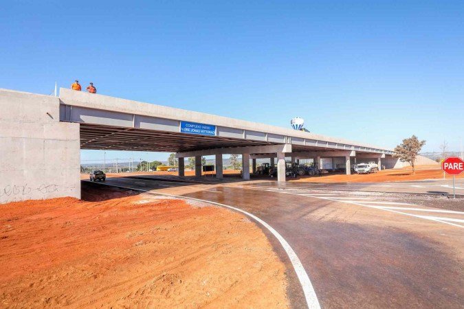 Obras serão entre o Viaduto do Complexo Viário Padre Jonas Vettoraci e a passarela localizada no km 10,14 - (crédito: Renato Alves/Agência Brasília) Obras serão entre o Viaduto do Complexo Viário Padre Jonas Vettoraci e a passarela localizada no km 10,14 - (crédito: Renato Alves/Agência Brasília)