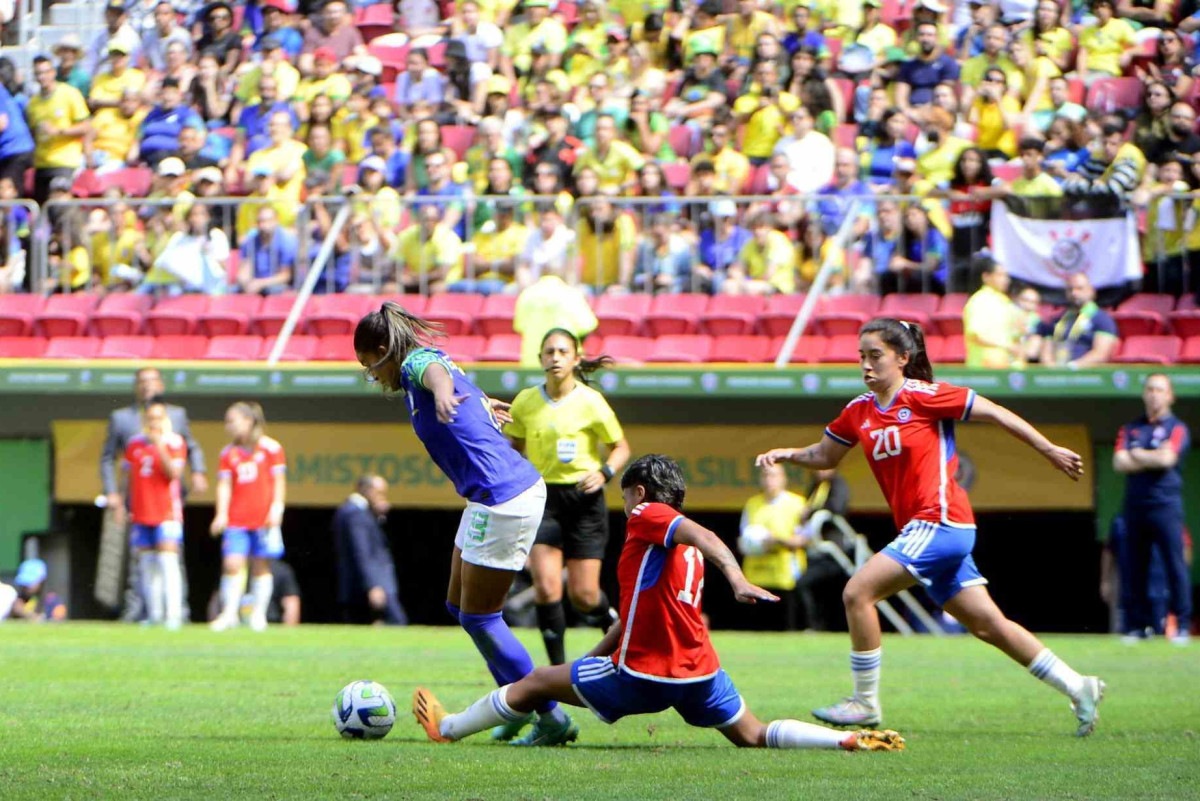 Belém e Manaus devem receber jogos da Seleção Brasileira nas