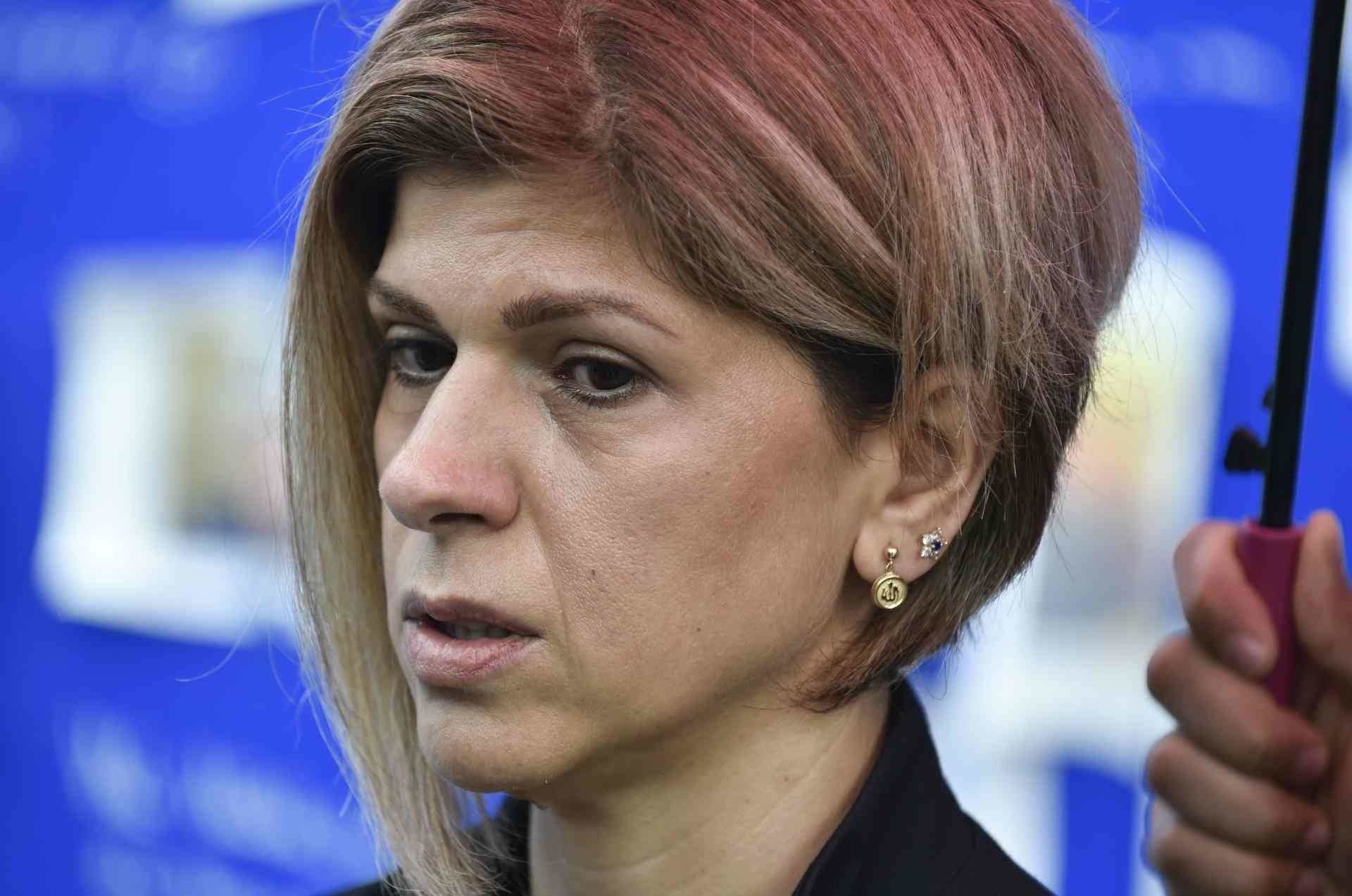 Fatima Kurdi: "A trag&eacute;dia com Alan Kurdi deveria ter sido a &uacute;ltima. Os pa&iacute;ses precisam ajudar os refugiados e abrir suas fronteiras. Estou chorando agora" 