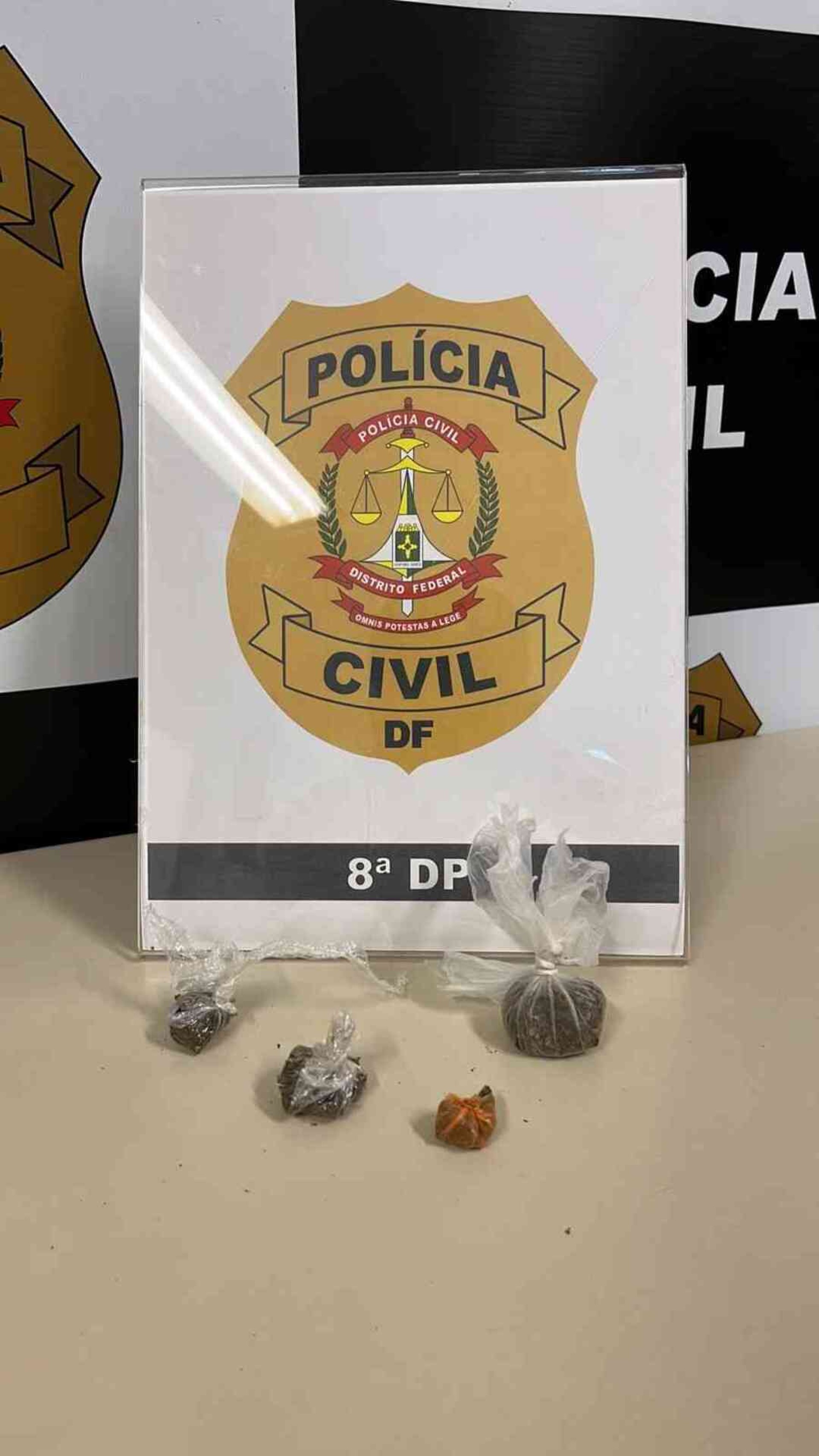 Homem é preso com 10 kg de maconha na Estrutural