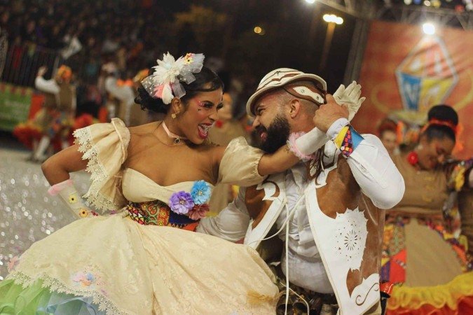 Quadrilha Junina Arroxa o Nó, do Paranoá. 