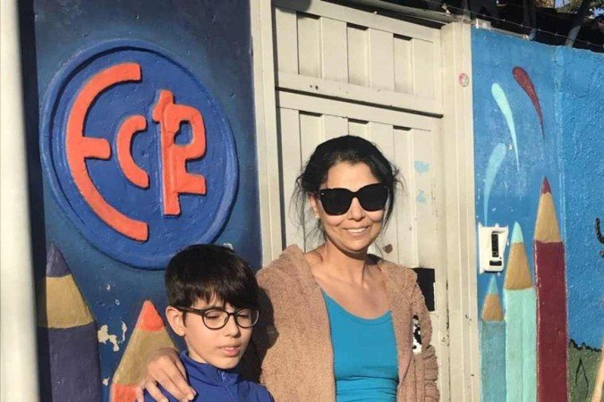  Alexandres, de 8 anos, é o único filho de Katia Maria de Souza.