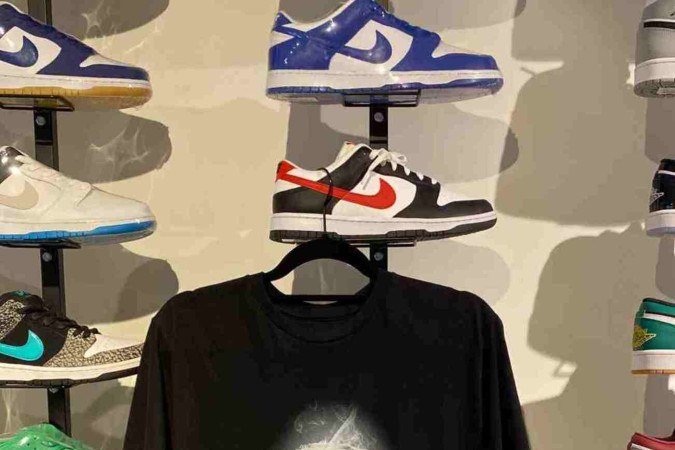 Camiseta Tupac, 
da Scratch (R$ 139,90)