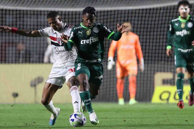 São Paulo vence Palmeiras em casa e sai com vantagem na primeira