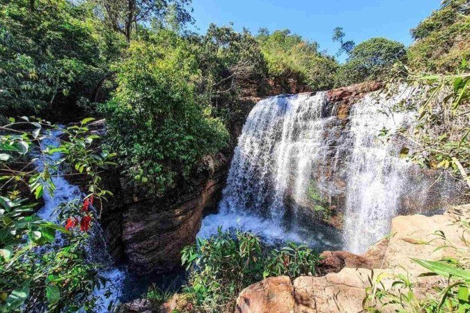 Áreas próximas a Brasília oferecem verdadeiro oásis ecológico com cachoeiras, rios e plantações diversas - (crédito: Fotos: Digulvação/Reserva Ecológica Poço Azul) Áreas próximas a Brasília oferecem verdadeiro oásis ecológico com cachoeiras, rios e plantações diversas - (crédito: Fotos: Digulvação/Reserva Ecológica Poço Azul)