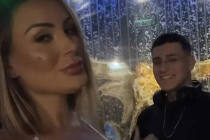 Andressa Urach e o filho, Arthur
- Andressa Urach e o filho, Arthur
-