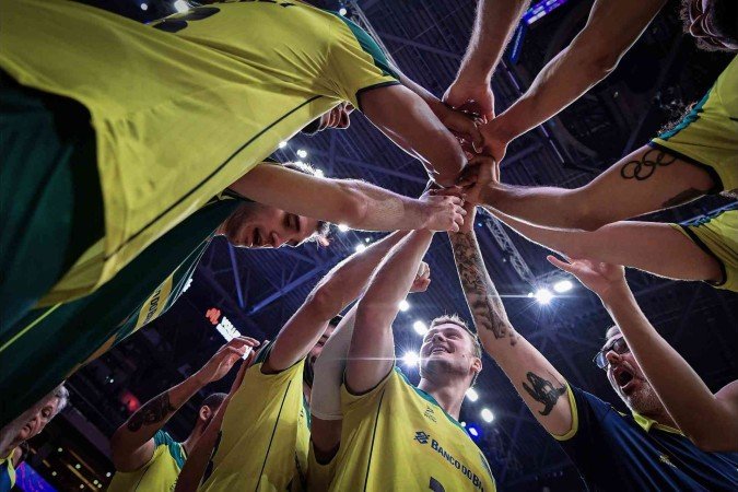 Brasil comemora o fim da fase classificatória com vitória contra a China, nas Filipinas - (crédito: Divulgação/FIVB) Brasil comemora o fim da fase classificatória com vitória contra a China, nas Filipinas - (crédito: Divulgação/FIVB)