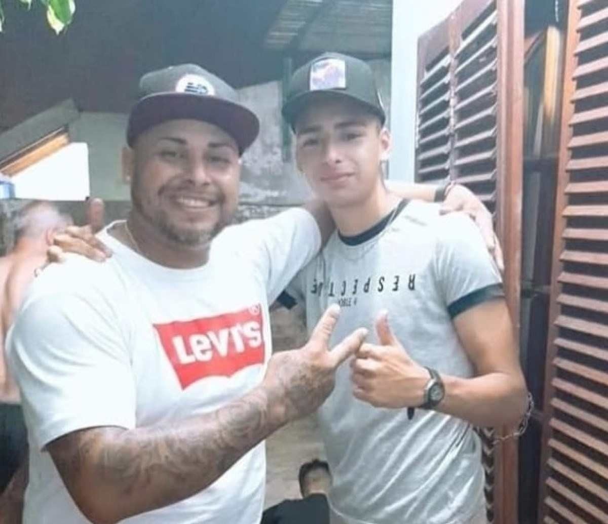 Lucas Gonz&aacute;lez (E) com o pai, H&eacute;ctor: trag&eacute;dia p&ocirc;s fim ao sonho de seguir carreira no futebol