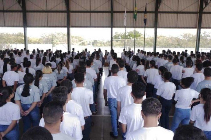 Escolas de gestão cívico-militares ainda seguem como embate entre parlamentares - (crédito: Geovana Albuquerque/Agência Brasília) Escolas de gestão cívico-militares ainda seguem como embate entre parlamentares - (crédito: Geovana Albuquerque/Agência Brasília)