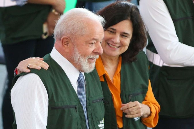 Entre cobrança pública e desabafo, Lula deu carta branca à ministra e pasta publicou demissão do diretor de Gestão Hospitalar, Alexandre Telles -  (crédito: Fabio Rodrigues-Pozzebom/ Agência Brasil     )