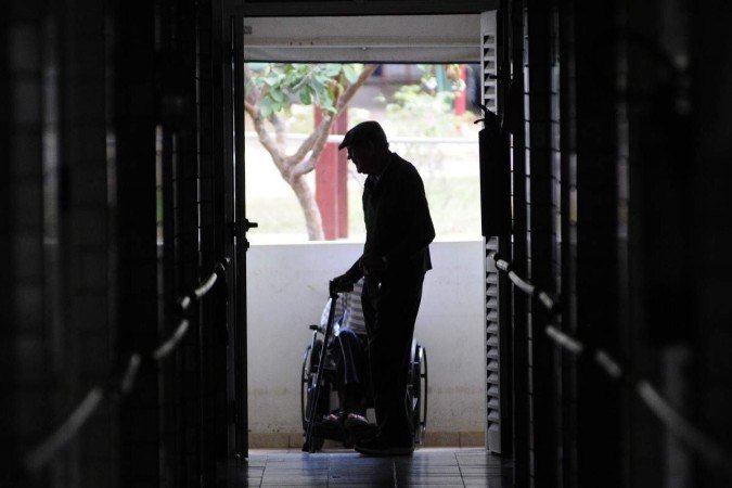 Estudo sobre idosos revela que maioria se sente solitária e pode desenvolver depressão - (crédito: Minervino Júnior/CB/D.A.Press) Estudo sobre idosos revela que maioria se sente solitária e pode desenvolver depressão - (crédito: Minervino Júnior/CB/D.A.Press)