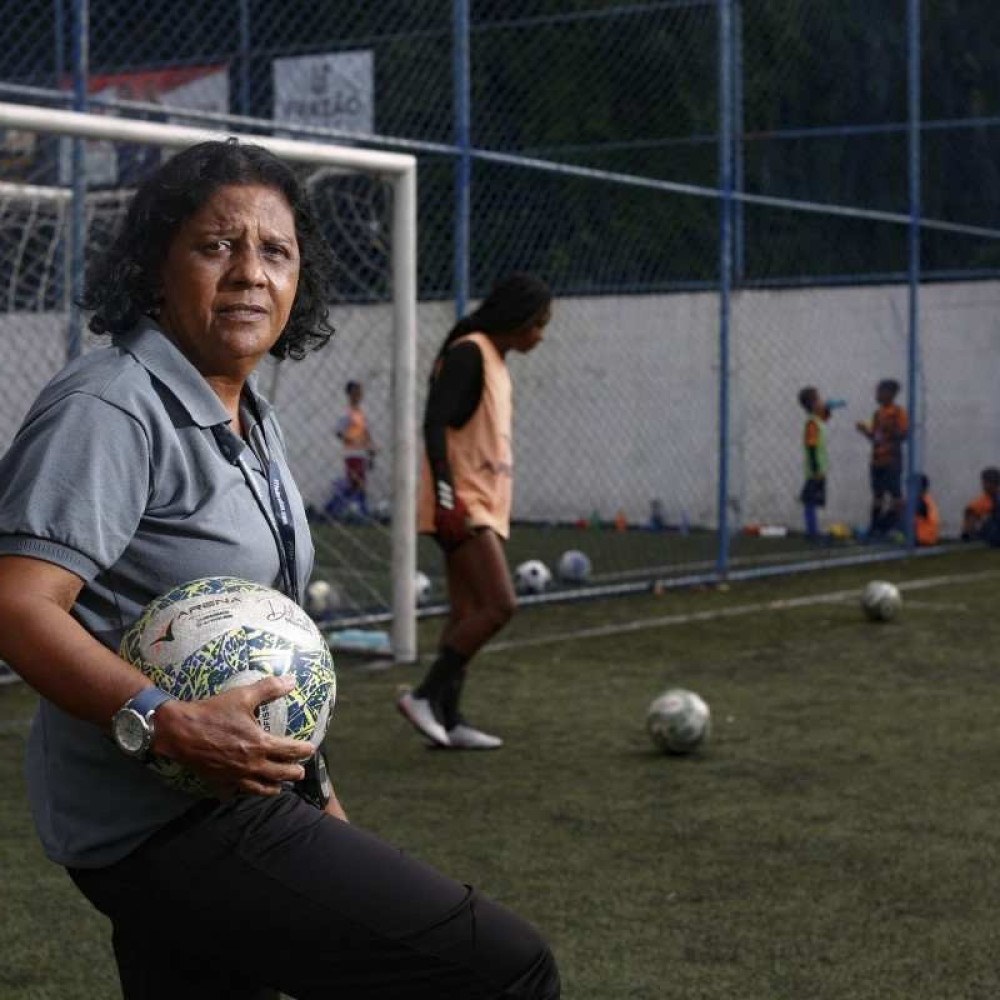 Mulheres passaram 40 anos proibidas por lei de jogar futebol no