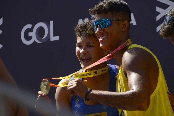 Mafe e Wesley vibraram muito pelo ouro conquistado em Brasília - (crédito: Carlos Vieira/C.B./D.A. Press) Mafe e Wesley vibraram muito pelo ouro conquistado em Brasília - (crédito: Carlos Vieira/C.B./D.A. Press)