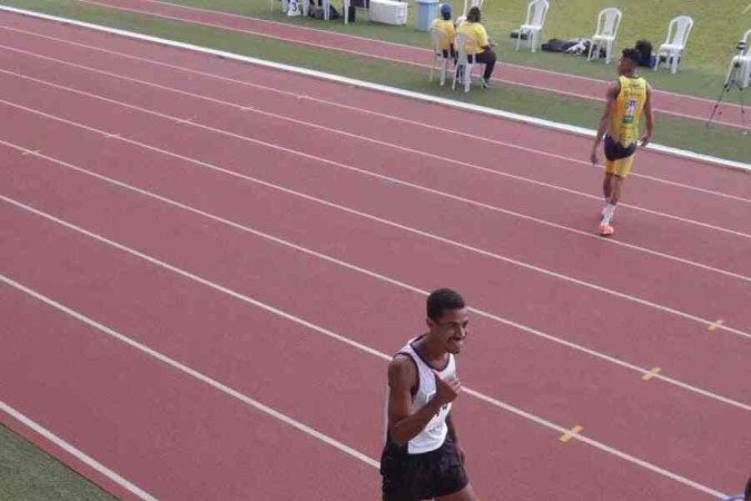  Bartolomeu da Silva Chaves, atleta da AEEP DF ganhou medalha de Bronze no Campeonato Mundial de Atletismo Paralímpico que está sendo realizado em Paris, França