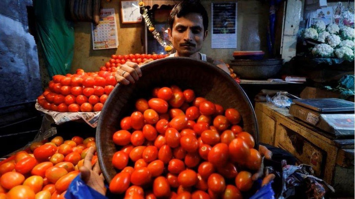 Por que McDonald's retirou tomates do menu na Índia