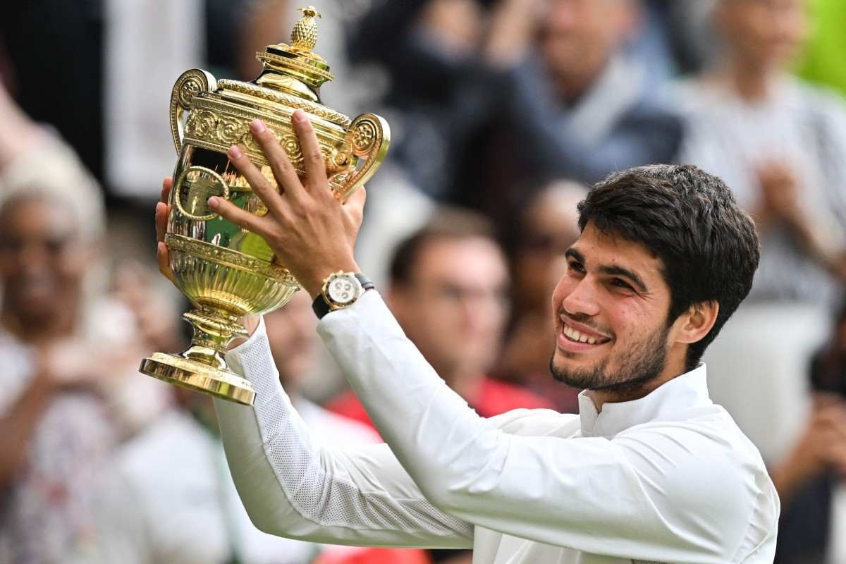 Campeão em Wimbledon, Alcaraz repete passos de gigantes no tênis