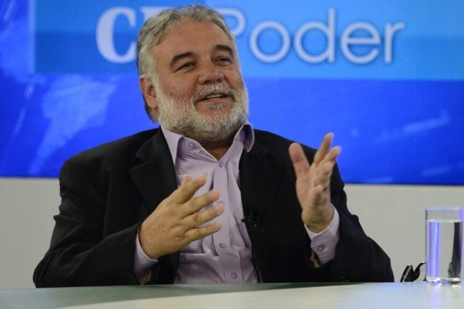 18/07/2023 Crédito: Marcelo Ferreira/CB/D.A Press. Brasil. Brasilia - DF - Valdir Oliveira, Ex-secretário de Desenvolvimento Econômico, é o entrevistado do CB.Poder hoje. - (crédito: Marcelo Ferreira/CB/D.A Press) 18/07/2023 Crédito: Marcelo Ferreira/CB/D.A Press. Brasil. Brasilia - DF - Valdir Oliveira, Ex-secretário de Desenvolvimento Econômico, é o entrevistado do CB.Poder hoje. - (crédito: Marcelo Ferreira/CB/D.A Press)