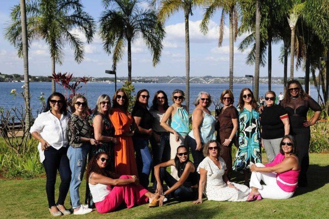  Dia da amizade. Turma de ex-policiais militares que são amigas há quase 40 anos. Pontão do Lago Sul.