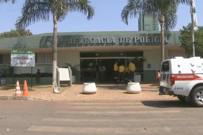 Fachada da 1? DP - (crédito: Arquivo Geral/Pol?cia Civil do Distrito Federal) Fachada da 1? DP - (crédito: Arquivo Geral/Pol?cia Civil do Distrito Federal)