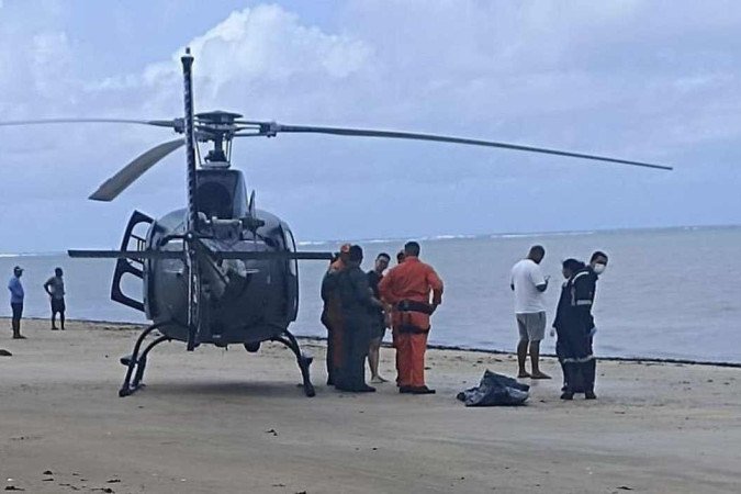 Irmãos de 11 e 16 anos se afogam em Maragogi e são encontrados abraçados - (crédito: Divulgação / Samu) Irmãos de 11 e 16 anos se afogam em Maragogi e são encontrados abraçados - (crédito: Divulgação / Samu)