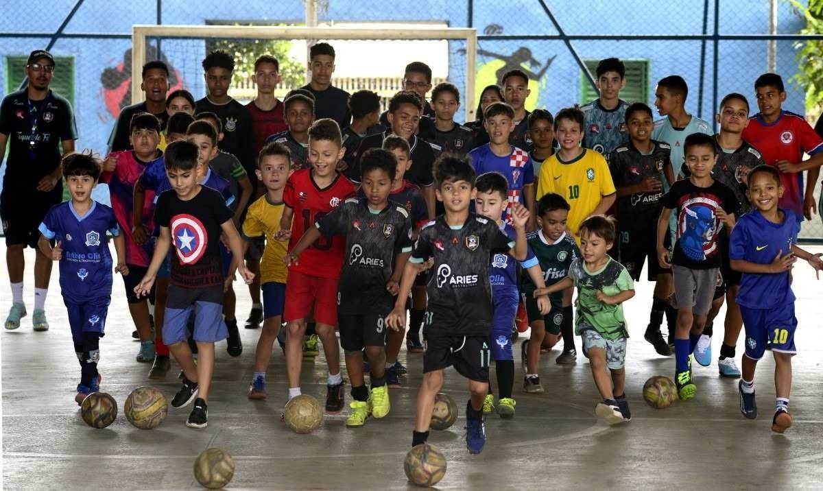 Toque de Fé também oferece apoio pedagógico e assistência às famílias da comunidade