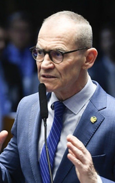 Senador Contarato (PT-ES): 'ferrenho defensor' do piso para a enfermagem Senador Contarato (PT-ES): "ferrenho defensor" do piso para a enfermagem