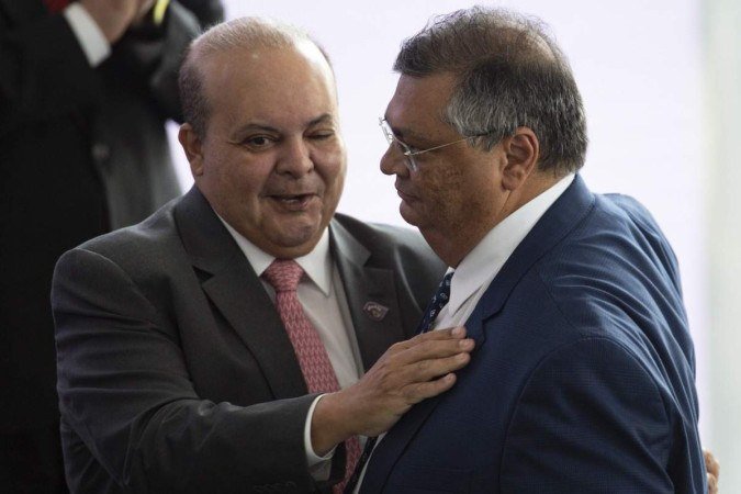 Ibaneis parabenizou Dino pela indicação ao cargo de ministro da Suprema Corte - (crédito: Marcelo Camargo/Agência Brasil) Ibaneis parabenizou Dino pela indicação ao cargo de ministro da Suprema Corte - (crédito: Marcelo Camargo/Agência Brasil)