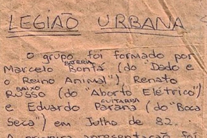 Manuscrito de Renato Russo sobre o Legião Urbana -  (crédito: Marcelo Bonfá/Redes Sociais)