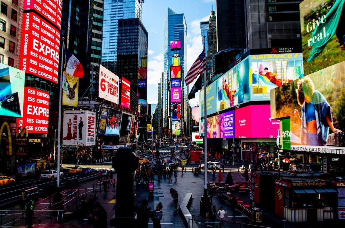 Quanto custa aparecer no telão da Times Square, em Nova York? 