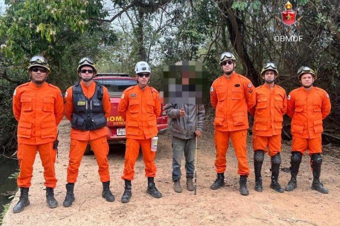 Jovem de 19 anos é encontrado pelo CBMDF na manhã deste sábado (22/7) - (crédito: Divulgação/ CBMDF) Jovem de 19 anos é encontrado pelo CBMDF na manhã deste sábado (22/7) - (crédito: Divulgação/ CBMDF)