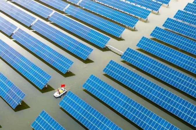 Energia solar é uma das apostas da China para diminuir a emissão de CO² - (crédito: Getty Images) Energia solar é uma das apostas da China para diminuir a emissão de CO² - (crédito: Getty Images)