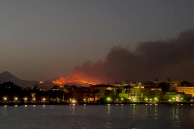 Localizada no noroeste da Grécia, a ilha de Corfu é um destino popular entre os turistas - (crédito: Reuters) Localizada no noroeste da Grécia, a ilha de Corfu é um destino popular entre os turistas - (crédito: Reuters)