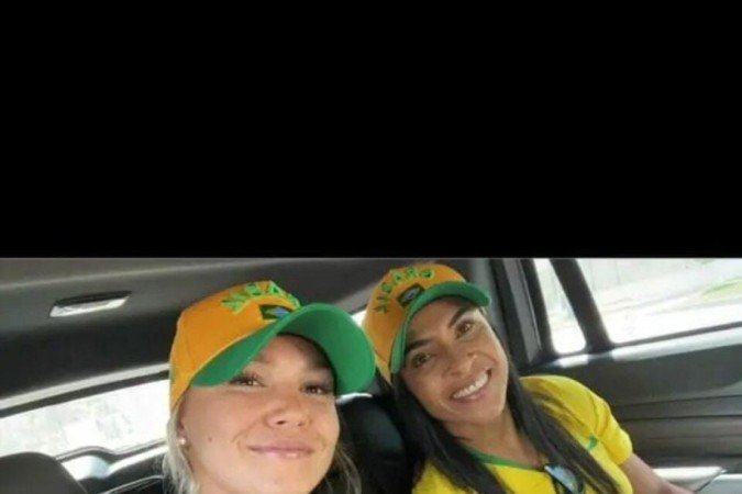 Marta e a namorada, Carrie Lawrence