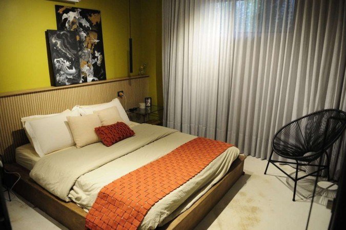  25/07/2023. Crédito: Minervino Júnior/CB/D.A Press. Brasil.  Brasilia - DF. Arquiteto Marcos Vinicius que reformou a sua casa na Ceilândia e conquistou 1 milhão de seguidores mostrando a evolução da obra na internet.