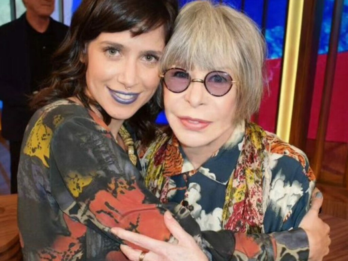 Mel Lisboa faz tatuagem em homenagem à Rita Lee 