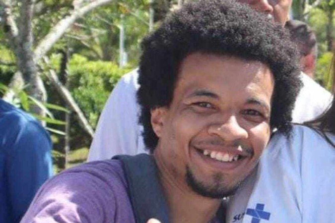 O designer gr&aacute;fico Marcolino Vieira, de Ilh&eacute;us (BA), defende maior acesso aos col&eacute;gios cat&oacute;licos 