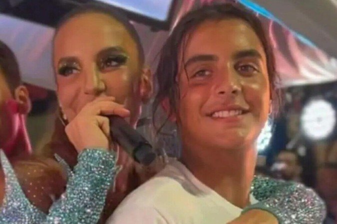 Filho de Ivete Sangalo exibe braço musculoso na web: Filho de Ivete Sangalo exibe braço musculoso na web: