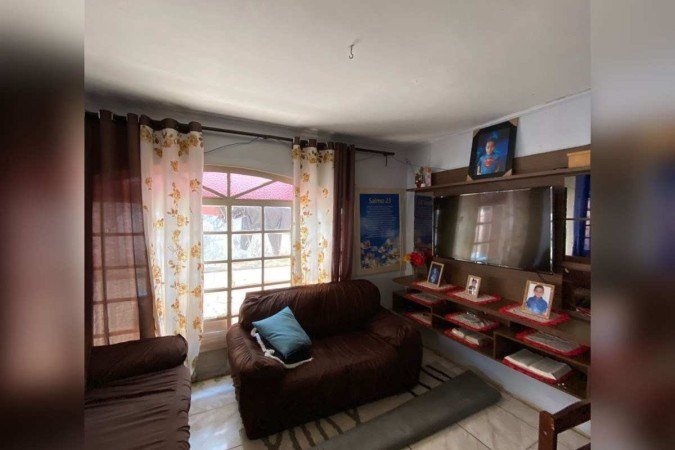 A sala era uma parte que ele queria muito mudar, inclusive, foi uma dos espaços mais modificados