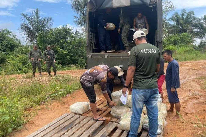 A ação foi realizada nessa sexta-feira (28), no contexto da Operação Ágata Fronteira Norte - (crédito: Divulgação / Ministério da Defesa) A ação foi realizada nessa sexta-feira (28), no contexto da Operação Ágata Fronteira Norte - (crédito: Divulgação / Ministério da Defesa)