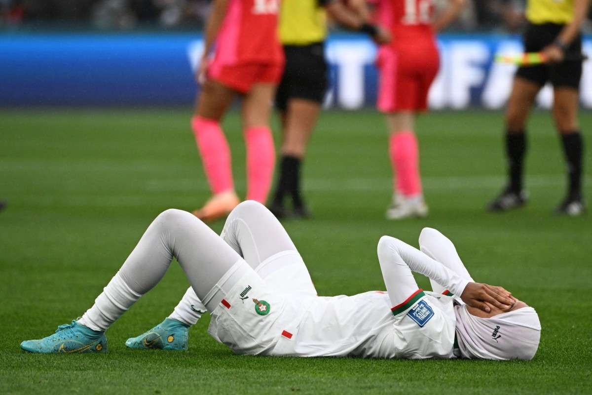 Marroquina se torna 1ª jogadora a usar hijab em uma partida da Copa do Mundo