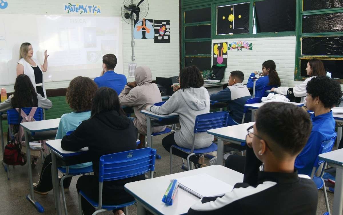 Matrículas na rede pública de ensino do DF começam segunda (6/1)