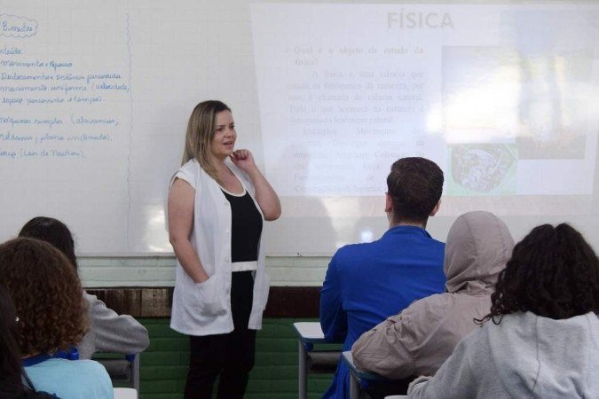 Mesmo com a manhã fria, os estudantes chegaram no horário à escola. Neste semestre, o principal foco no CEF 01 do Cruzeiro é a preparação para as provas do Saeb e o Ideb - (crédito: Fotos: Ed Alves/CB/DA.Press) Mesmo com a manhã fria, os estudantes chegaram no horário à escola. Neste semestre, o principal foco no CEF 01 do Cruzeiro é a preparação para as provas do Saeb e o Ideb - (crédito: Fotos: Ed Alves/CB/DA.Press)