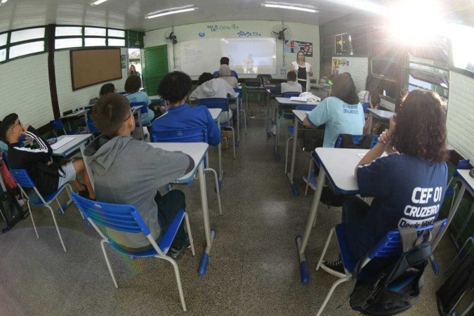 Volta às aulas no Centro de Ensino Fundamental (CEF) 1 do Cruzeiro -  (crédito: Ed Alves/CB/D.A. Press)