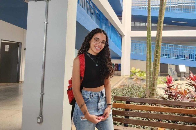 Yorrana Nepomuceno, 18 anos, estudante de pedagogia na UnDF - (crédito: Júlia Eleutério/CB/D.A. Press) Yorrana Nepomuceno, 18 anos, estudante de pedagogia na UnDF - (crédito: Júlia Eleutério/CB/D.A. Press)