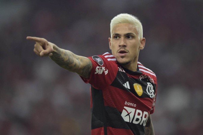 Pedro registrou Boletim de Ocorrência depois de ter sido agredido pelo preparador físico de Jorge Sampaoli - (crédito: ALEXANDRE LOUREIRO/AFP) Pedro registrou Boletim de Ocorrência depois de ter sido agredido pelo preparador físico de Jorge Sampaoli - (crédito: ALEXANDRE LOUREIRO/AFP)