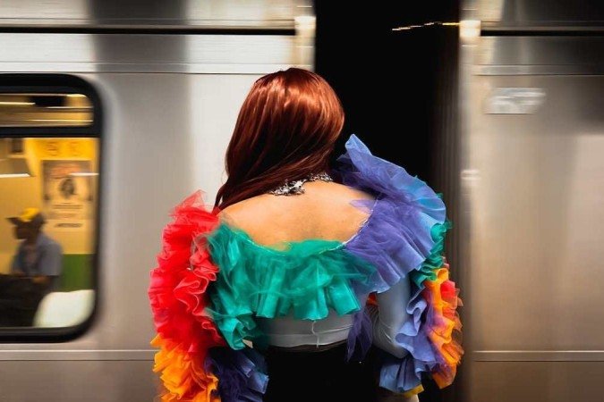 A reportagem acompanhou a drag queen Bessha Loka usar o transporte público para ir ao trabalho - (crédito: Benjamin Figueredo/CB/D.A Press) A reportagem acompanhou a drag queen Bessha Loka usar o transporte público para ir ao trabalho - (crédito: Benjamin Figueredo/CB/D.A Press)