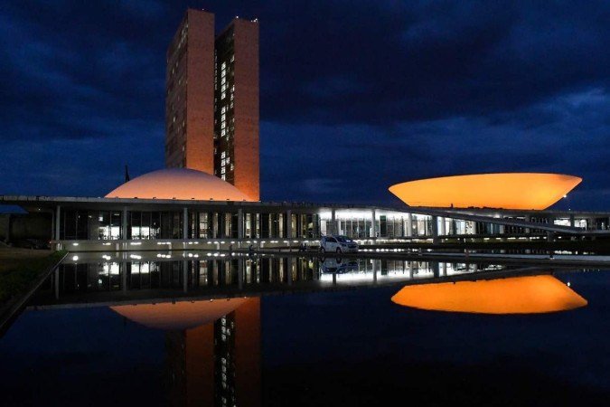 A PEC está prevista para ser votada hoje no plenário do Senado - (crédito: Marcos Oliveira/Agência Senado) A PEC está prevista para ser votada hoje no plenário do Senado - (crédito: Marcos Oliveira/Agência Senado)