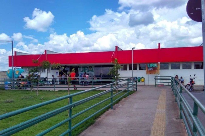 Bebê com hidranencefalia espera há seis dias em UPA por vaga em hospital.
- (crédito: Reprodução/ Google Maps/ Thiago Xavier) Bebê com hidranencefalia espera há seis dias em UPA por vaga em hospital.
- (crédito: Reprodução/ Google Maps/ Thiago Xavier)
