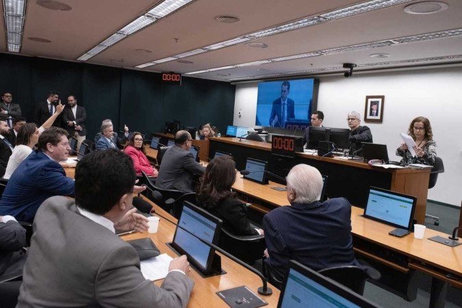 A PEC 9/23 prevê que sejam proibidas sanções a partidos que não cumpriram as cotas de candidaturas femininas e de negros - (crédito: Zeca Ribeiro / Câmara dos Deputados) A PEC 9/23 prevê que sejam proibidas sanções a partidos que não cumpriram as cotas de candidaturas femininas e de negros - (crédito: Zeca Ribeiro / Câmara dos Deputados)