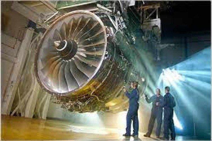 O brasileiro recebeu o Prêmio Jaap Schijve, por suas pesquisas no campo da engenharia aeroespacial sobre fadiga por fretting. 